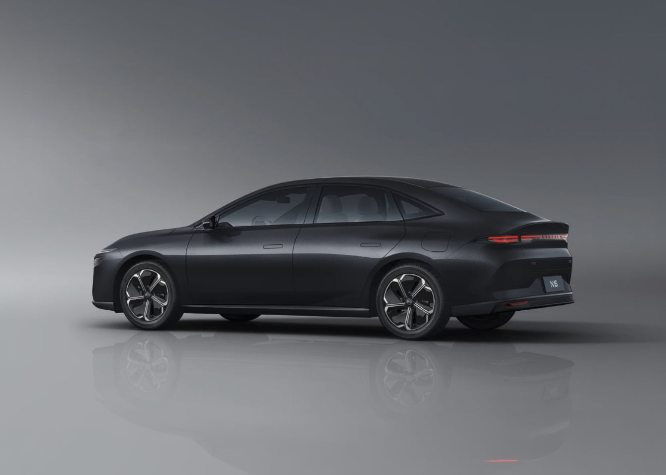 Nissan N6 Plug-in Hybrid Sedan